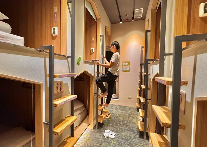 Cho Stay Capsule Hotel-Taoyuan Airport T2